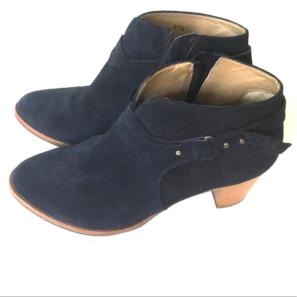 Anyi Lu | Vanessa Suede Booties